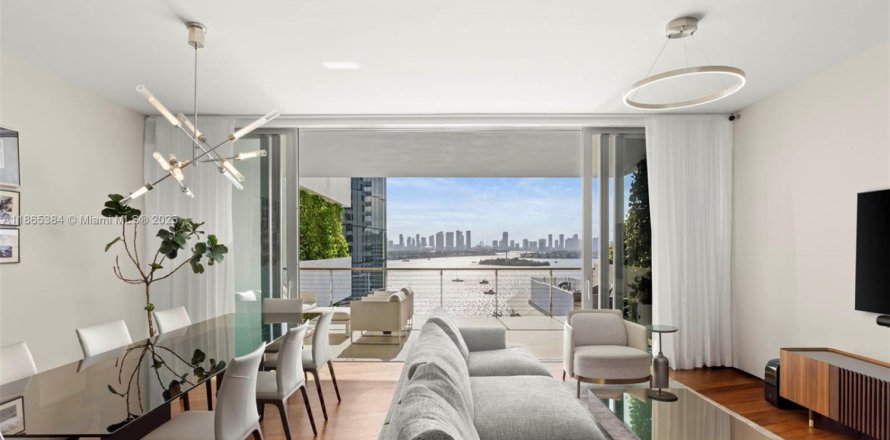 Condo à Miami Beach, Floride, 2 chambres  № 1926103