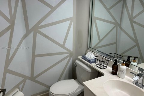 House in Sunrise, Florida 4 bedrooms, 240.25 sq.m. № 1962343 - photo 21