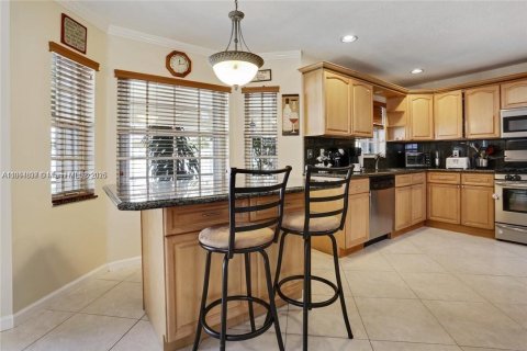 House in Sunrise, Florida 4 bedrooms, 240.25 sq.m. № 1962343 - photo 9