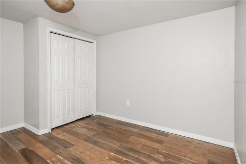 House in Mount Dora, Florida 3 bedrooms, 142.14 sq.m. № 1918320 - photo 13