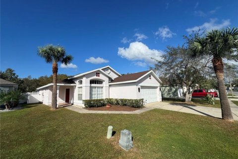 Villa ou maison à louer à Orlando, Floride: 3 chambres, 155.8 m2 № 1916910 - photo 2