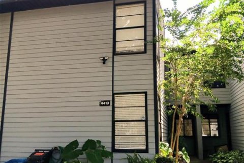 Townhouse in Gainesville, Florida 3 bedrooms, 126.44 sq.m. № 2221046 - photo 3