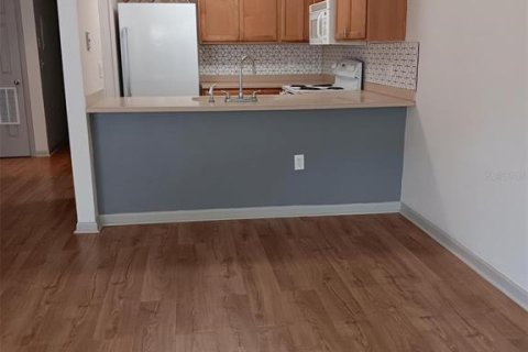 Townhouse in Gainesville, Florida 3 bedrooms, 126.44 sq.m. № 2221046 - photo 6