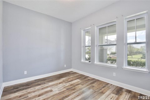 Casa en alquiler en Orlando, Florida, 32 dormitorios, 243.59 m2 № 1912295 - foto 13
