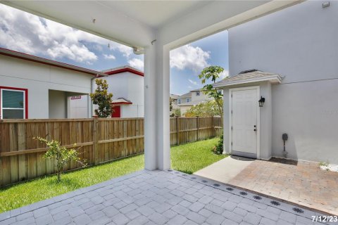 Casa en alquiler en Orlando, Florida, 32 dormitorios, 243.59 m2 № 1912295 - foto 20
