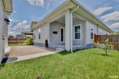 Casa en alquiler en Orlando, Florida, 32 dormitorios, 243.59 m2 № 1912295 - foto 21