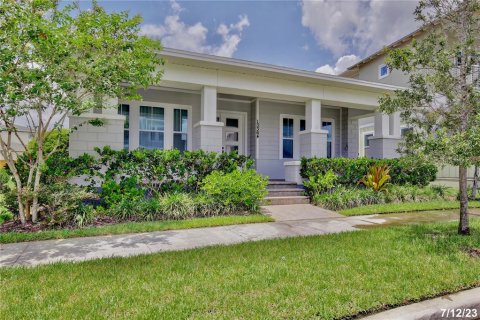 Casa en alquiler en Orlando, Florida, 32 dormitorios, 243.59 m2 № 1912295 - foto 2