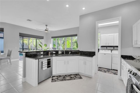 Condo in Longboat Key, Florida, 3 bedrooms № 2113287 - photo 15