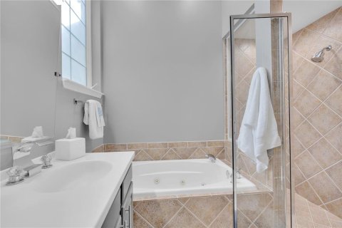 Condo in Longboat Key, Florida, 3 bedrooms № 2113287 - photo 27