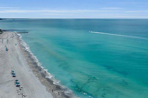 Condo in Longboat Key, Florida, 3 bedrooms № 2113287 - photo 7