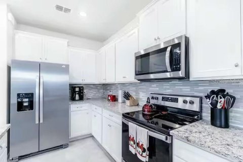 Touwnhouse à vendre à Davenport, Floride: 5 chambres, 213.02 m2 № 2148632 - photo 11
