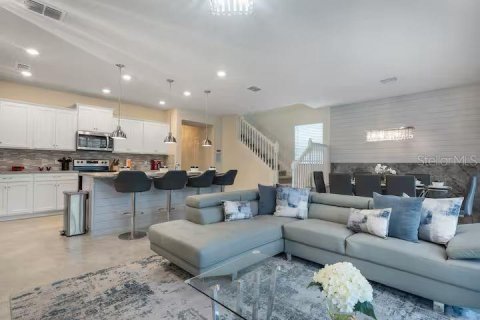 Touwnhouse à vendre à Davenport, Floride: 5 chambres, 213.02 m2 № 2148632 - photo 16