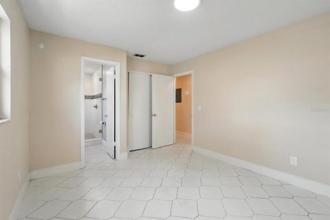 House in Orlando, Florida 3 bedrooms, 171.78 sq.m. № 1851131 - photo 23