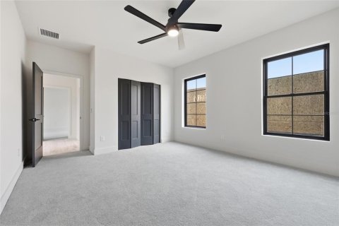 House in Gainesville, Florida 4 bedrooms, 284 sq.m. № 2125818 - photo 25