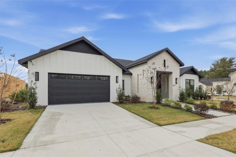 House in Gainesville, Florida 4 bedrooms, 284 sq.m. № 2125818 - photo 3