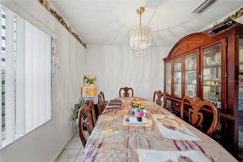 Купить виллу или дом в Тампа, Флорида 7 комнат, 110.83м2, № 2202167 - фото 11