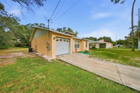 Casa en venta en Tampa, Florida, 3 dormitorios, 110.83 m2 № 2202167 - foto 2