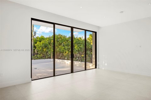 Villa ou maison à vendre à South Miami, Floride: 6 chambres, 603.21 m2 № 2370351 - photo 30