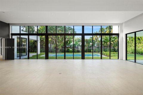 Villa ou maison à vendre à South Miami, Floride: 6 chambres, 603.21 m2 № 2370351 - photo 13