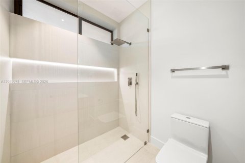 Villa ou maison à vendre à South Miami, Floride: 6 chambres, 603.21 m2 № 2370351 - photo 26