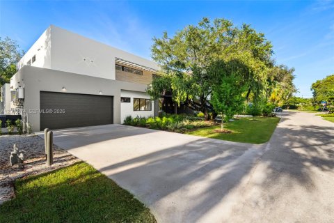 Villa ou maison à vendre à South Miami, Floride: 6 chambres, 603.21 m2 № 2370351 - photo 3