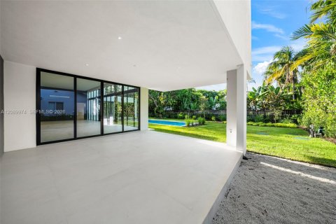 Villa ou maison à vendre à South Miami, Floride: 6 chambres, 603.21 m2 № 2370351 - photo 22