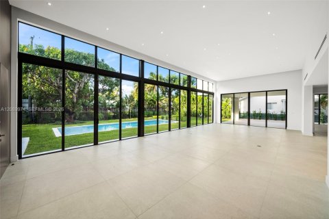 Villa ou maison à vendre à South Miami, Floride: 6 chambres, 603.21 m2 № 2370351 - photo 14