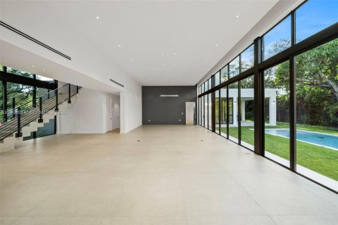 Villa ou maison à vendre à South Miami, Floride: 6 chambres, 603.21 m2 № 2370351 - photo 10