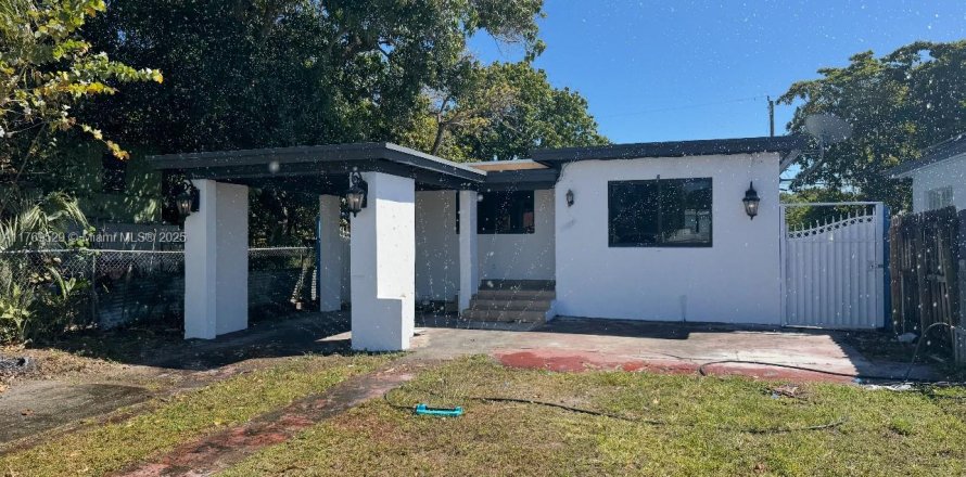 Casa en Hialeah, Florida 3 dormitorios, 84.91 m2 № 1607706