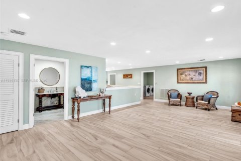 Casa en venta en Pompano Beach, Florida, 3 dormitorios, 224.82 m2 № 2005893 - foto 17