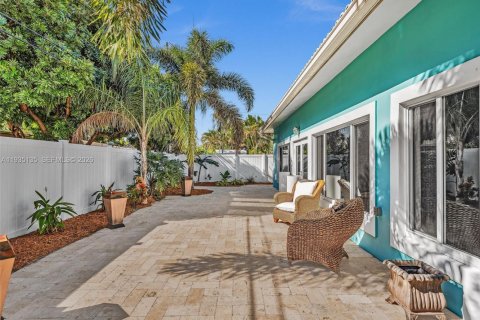 Casa en venta en Pompano Beach, Florida, 3 dormitorios, 224.82 m2 № 2005893 - foto 25