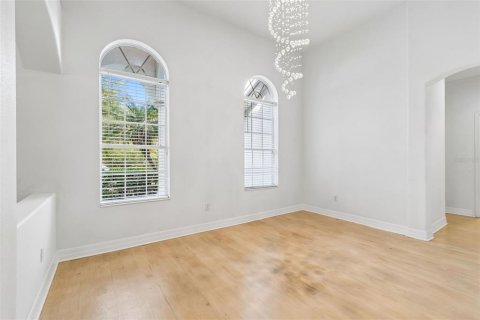 Снять в аренду виллу или дом в Тампа, Флорида 8 комнат, 248.89м2, № 2150577 - фото 11