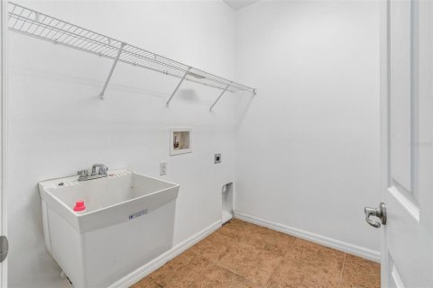 Снять в аренду виллу или дом в Тампа, Флорида 8 комнат, 248.89м2, № 2150577 - фото 28