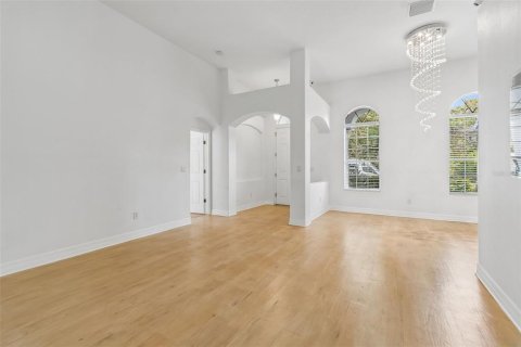 Снять в аренду виллу или дом в Тампа, Флорида 8 комнат, 248.89м2, № 2150577 - фото 8