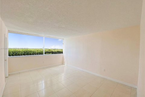 Condominio en venta en North Miami Beach, Florida, 2 dormitorios, 106.37 m2 № 2090546 - foto 10