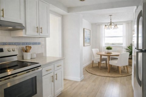Condominio en venta en North Miami Beach, Florida, 2 dormitorios, 106.37 m2 № 2090546 - foto 6