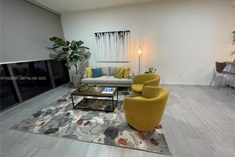 Copropriété à louer à Miami, Floride: 1 chambre, 76.46 m2 № 1988186 - photo 1