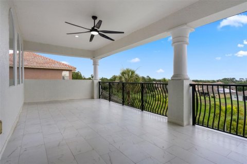 House in Davenport, Florida 5 bedrooms, 384.24 sq.m. № 2118405 - photo 19