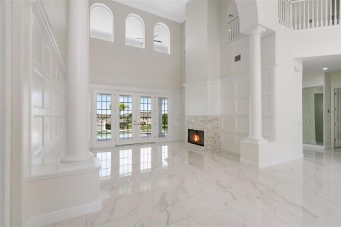 House in Davenport, Florida 5 bedrooms, 384.24 sq.m. № 2118405 - photo 4