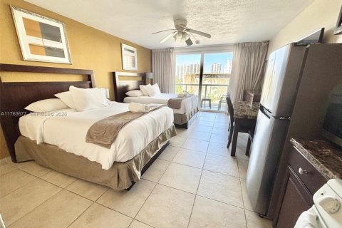 Estudio en el Condominio en Sunny Isles Beach, Florida № 2154281