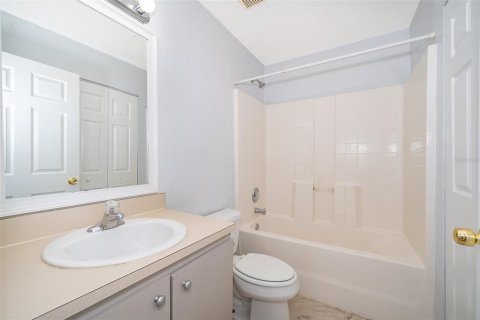 Condo in Orlando, Florida, 3 bedrooms  № 1148884 - photo 16