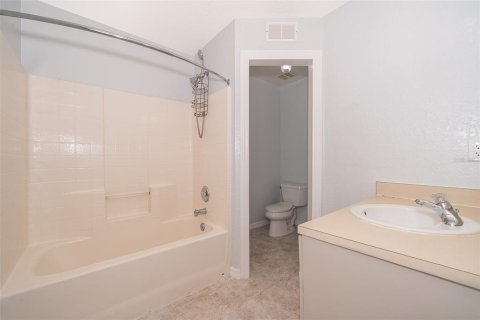Condo in Orlando, Florida, 3 bedrooms  № 1148884 - photo 19