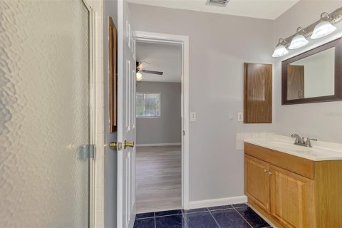 House in Englewood, Florida 3 bedrooms, 119.01 sq.m. № 2396355 - photo 19