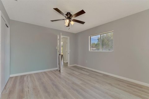 House in Englewood, Florida 3 bedrooms, 119.01 sq.m. № 2396355 - photo 25