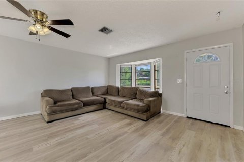 House in Englewood, Florida 3 bedrooms, 119.01 sq.m. № 2396355 - photo 27