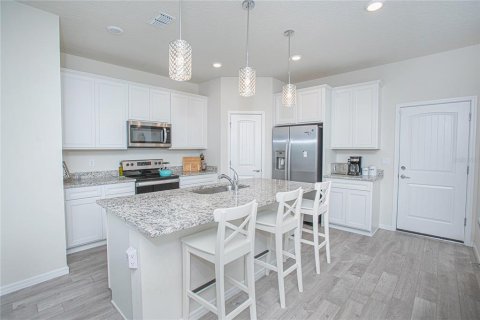 Adosado en alquiler en Orlando, Florida, 3 dormitorios, 159.05 m2 № 2424351 - foto 4