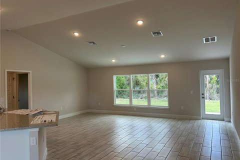 House in North Port, Florida 3 bedrooms, 143.07 sq.m. № 1339509 - photo 2