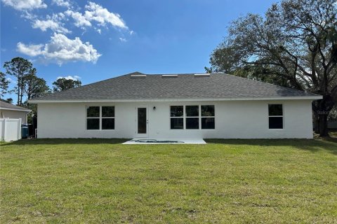 House in North Port, Florida 3 bedrooms, 143.07 sq.m. № 1339509 - photo 18