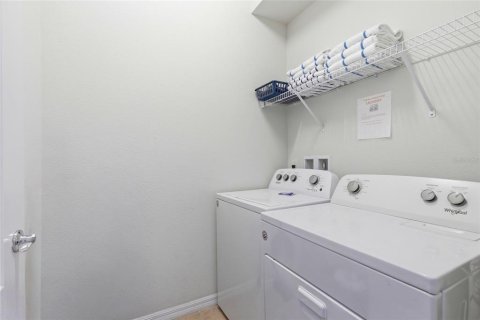 Купить виллу или дом в Киссимми, Флорида 9 комнат, 291.9м2, № 2113702 - фото 20