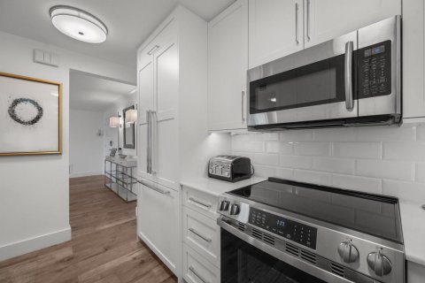 Copropriété à vendre à Palm Beach, Floride: 2 chambres, 129.04 m2 № 2087715 - photo 6